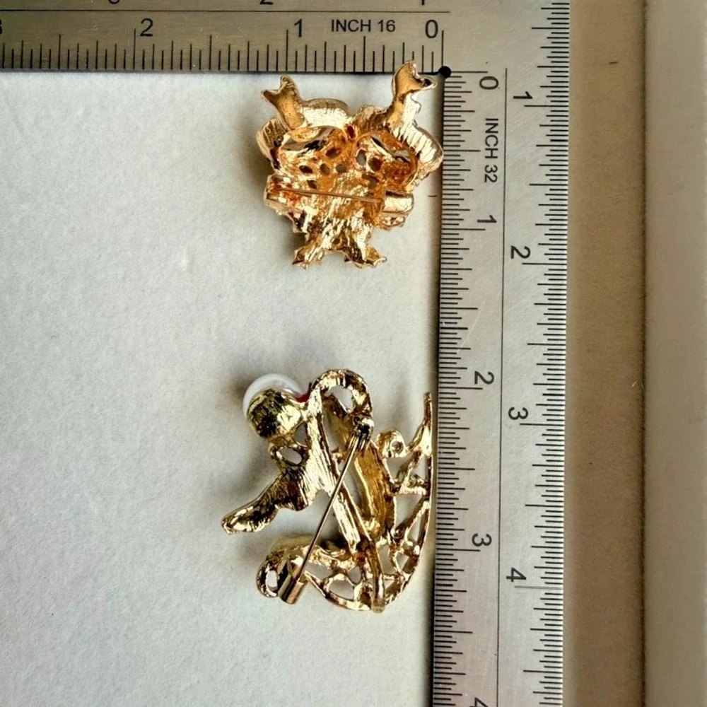 2 Christmas Brooch Set Bells Sleigh Pendant Rhinestone Enamel Gold Tone Holiday